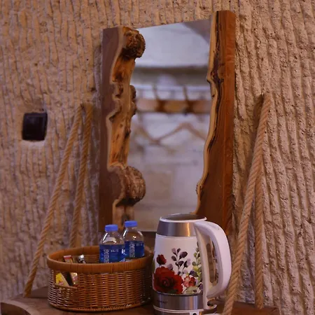 Ξενοδοχείο με διαμερίσματα Kale House Nar Νεβσεχίρ