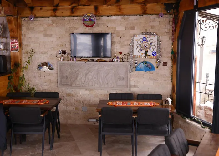 Kale House Nar 内夫谢希尔